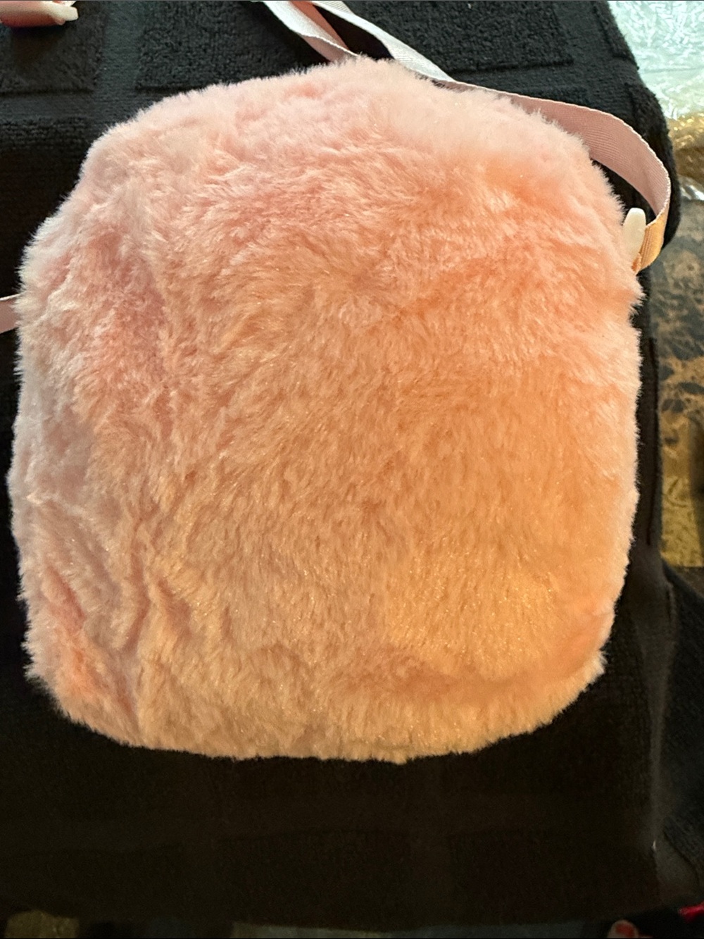 Sanrio My Melody Plush Crossbody Bag in Pink with Blue Bow - Picture 3 of 4